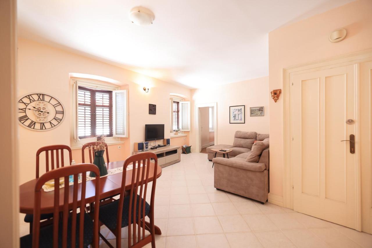 Two Bedroom Apartment In City Center Igor Zara Esterno foto