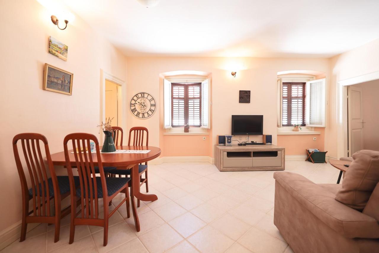 Two Bedroom Apartment In City Center Igor Zara Esterno foto