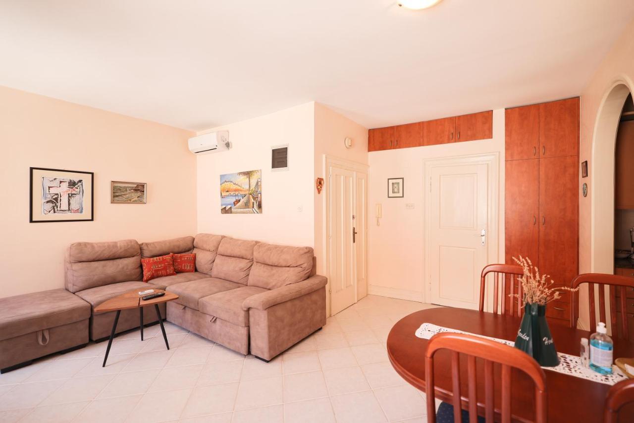 Two Bedroom Apartment In City Center Igor Zara Esterno foto
